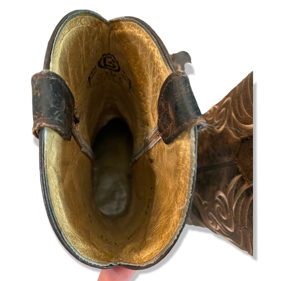 Corral Distressed Short Top Cowboy Boots - Picture 6 of 7